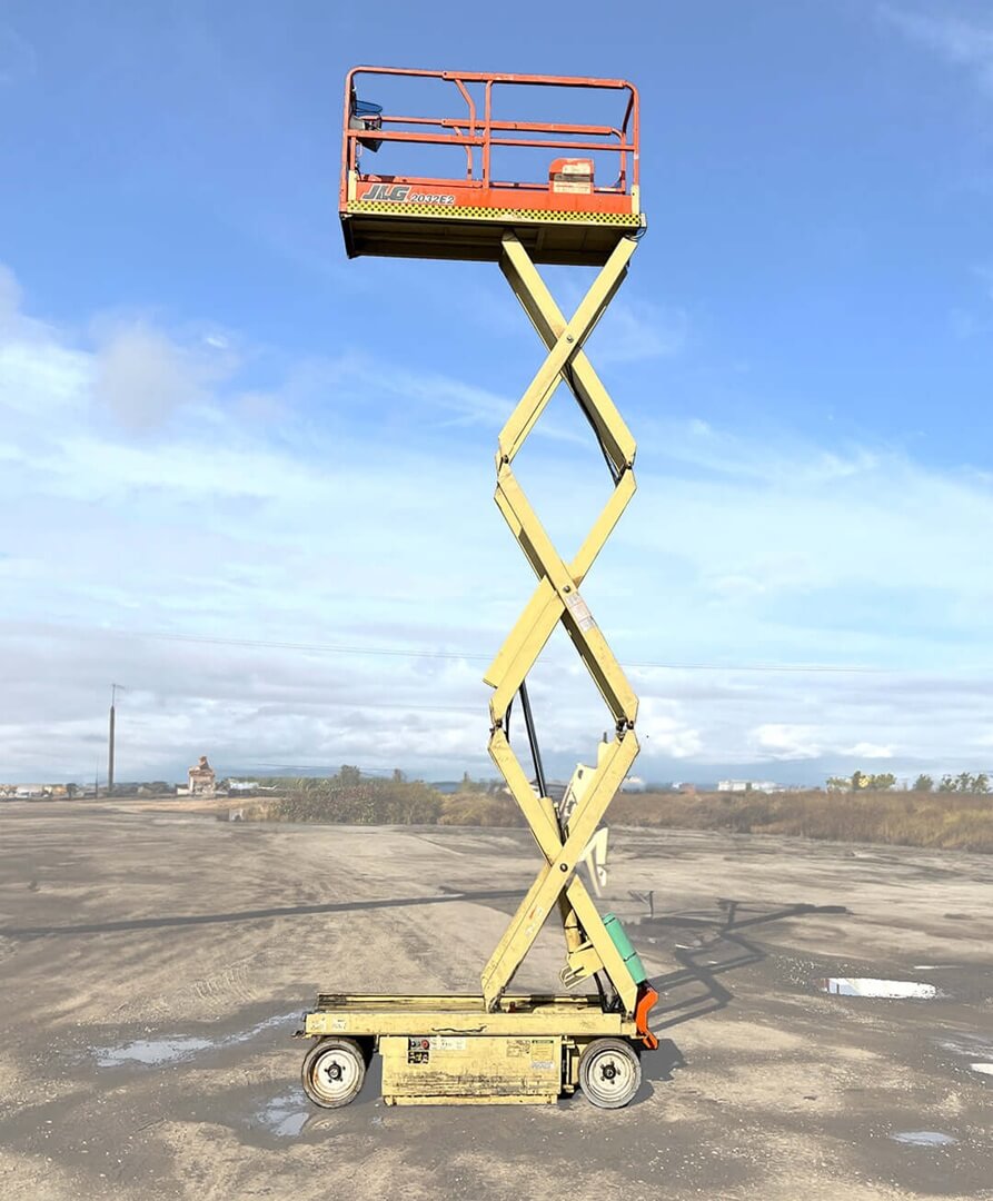 JLG 2032E2